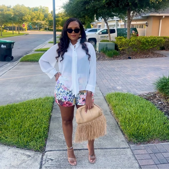 Meet your Posher, Chrissi - Picture 3 of 5